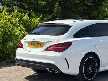 Mercedes-Benz CLA 2.0 CLA220 AMG Line Night Edition (Plus) Shooting Brake 7G-DCT 4