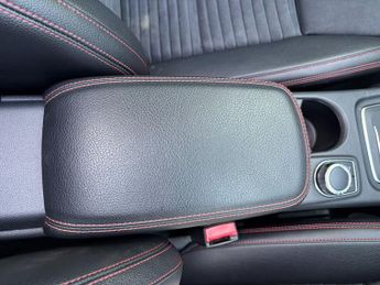 Mercedes-Benz CLA 2.0 CLA220 AMG Line Night Edition (Plus) Shooting Brake 7G-DCT 4