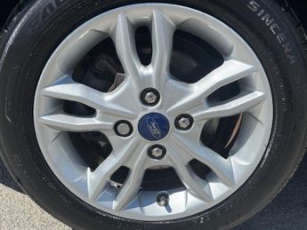 Ford Fiesta 1.0T EcoBoost Zetec Powershift Euro 6 5dr