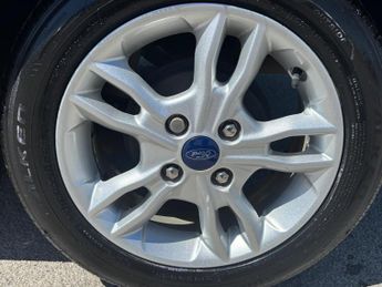 Ford Fiesta 1.0T EcoBoost Zetec Powershift Euro 6 5dr