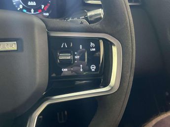 Land Rover Range Rover Velar 2.0 P250 R-Dynamic SE SUV 5dr Petrol Auto 4WD Euro 6 (s/s) (249 