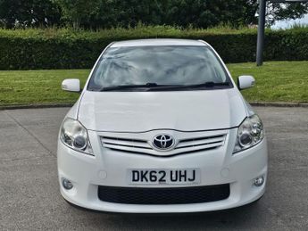 Toyota Auris 1.33 Dual VVT-i Colour Collection Euro 5 (s/s) 5dr