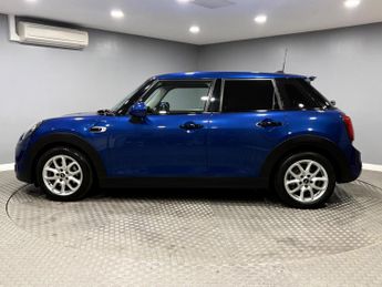 MINI Hatch 2.0 Cooper S Classic Hatchback 5dr Petrol Steptronic Euro 6 (s/s