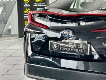 Toyota Prius 1.8 VVT 8.8kWh Business Edition Plus CVT Euro 6 (s/s) 5dr