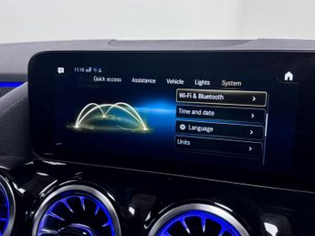 Mercedes-Benz GLA 1.3 GLA200 AMG Line (Premium) SUV 5dr Petrol 7G-DCT Euro 6 (s/s)