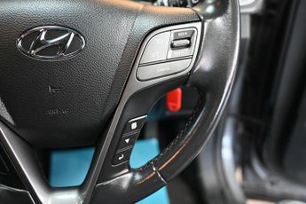 HYUNDAI SANTA FE 2.2 CRDi Blue Drive Premium SUV 5dr Diesel Auto 4WD Euro 6 (s/s)