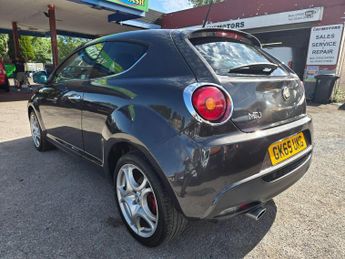 Alfa Romeo MiTo 1.3 JTDM-2 Distinctive Euro 5 (s/s) 3dr