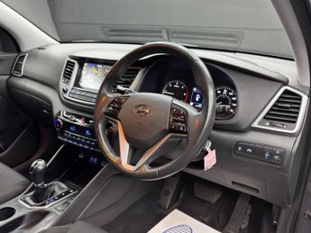 Hyundai TUCSON 1.7 CRDi Blue Drive SE Nav DCT Euro 6 (s/s) 5dr