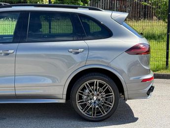 Porsche Cayenne 4.2 TD V8 S TiptronicS 4WD Euro 5 (s/s) 5dr