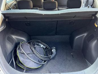 Nissan Leaf 30kWh Acenta Auto 5dr