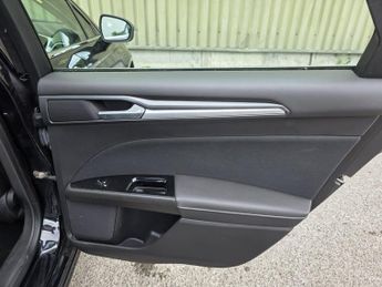 Ford Mondeo 2.0 TDCi ECOnetic Zetec Euro 6 (s/s) 5dr
