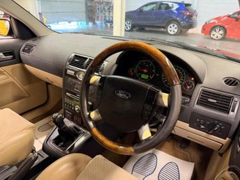 Ford Mondeo 2.0 TDCi Ghia X 5dr