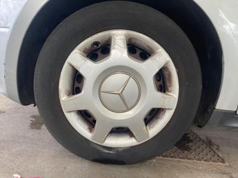 Mercedes-Benz A Class 1.5 A160 BlueEfficiency Classic SE 5dr