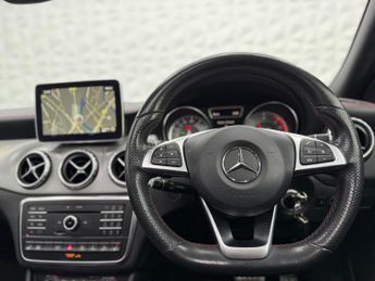 Mercedes-Benz GLA 2.1 GLA220d AMG Line (Premium Plus) 7G-DCT 4MATIC Euro 6 (s/s) 5