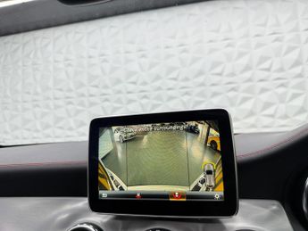 Mercedes-Benz GLA 2.1 GLA220d AMG Line (Premium Plus) 7G-DCT 4MATIC Euro 6 (s/s) 5
