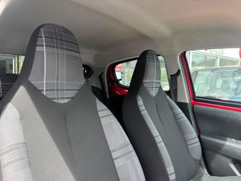 Peugeot 108 1.2 PureTech Allure Euro 6 5dr