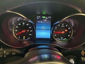 Mercedes-Benz GLC 2.0 GLC300h MHEV AMG Line SUV 5dr Petrol Hybrid G-Tronic+ 4MATIC