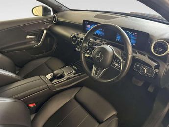 Mercedes-Benz A Class 1.3 A180 Sport (Executive) Hatchback 5dr Petrol 7G-DCT Euro 6 (s