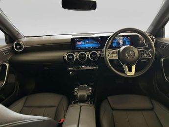 Mercedes-Benz A Class 1.3 A180 Sport (Executive) Hatchback 5dr Petrol 7G-DCT Euro 6 (s