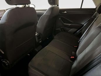 Volkswagen T-Roc 1.5 TSI Style SUV 5dr Petrol DSG Euro 6 (s/s) (150 ps)