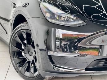 Tesla Model Y (Dual Motor) Long Range Auto 4WDE 5dr
