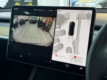 Tesla Model Y (Dual Motor) Long Range Auto 4WDE 5dr