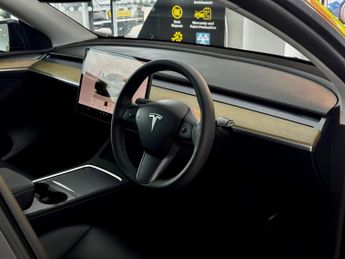 Tesla Model Y (Dual Motor) Long Range Auto 4WDE 5dr