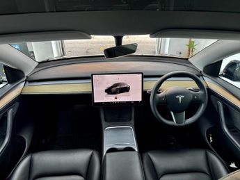 Tesla Model Y (Dual Motor) Long Range Auto 4WDE 5dr