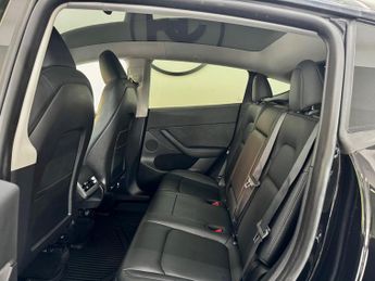 Tesla Model Y (Dual Motor) Long Range Auto 4WDE 5dr