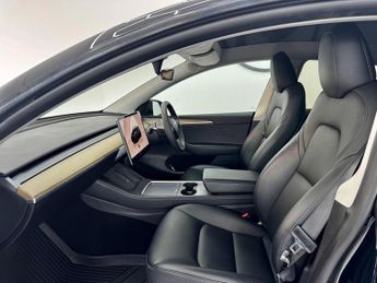 Tesla Model Y (Dual Motor) Long Range Auto 4WDE 5dr