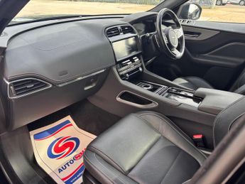 Jaguar F-PACE 2.0 D180 Chequered Flag Auto AWD Euro 6 (s/s) 5dr