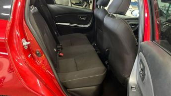 Toyota Yaris 1.5 VVT-h Design E-CVT Euro 6 5dr