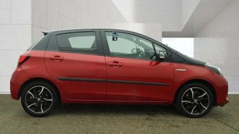 Toyota Yaris 1.5 VVT-h Design E-CVT Euro 6 5dr