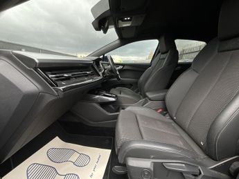 Audi Q4 E-Tron S LINE 40