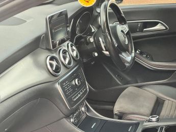 Mercedes-Benz CLA 1.6 CLA180 AMG Sport Coupe 7G-DCT Euro 6 (s/s) 4dr