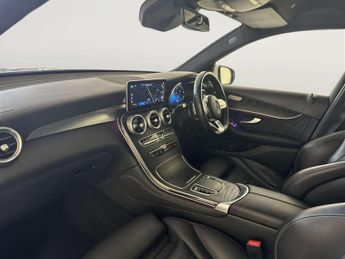 Mercedes-Benz GLC 2.0 GLC300d AMG Line (Premium) SUV 5dr Diesel G-Tronic+ 4MATIC E