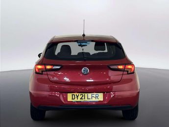 Vauxhall Astra 1.5 Turbo D SE Hatchback 5dr Diesel Manual Euro 6 (s/s) (105 ps)