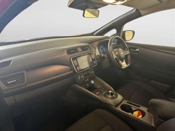 Nissan Leaf 39kWh Acenta Hatchback 5dr Electric Auto (150 ps)