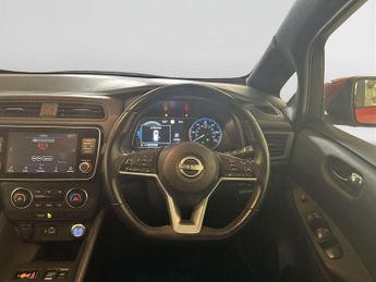 Nissan Leaf 39kWh Acenta Hatchback 5dr Electric Auto (150 ps)