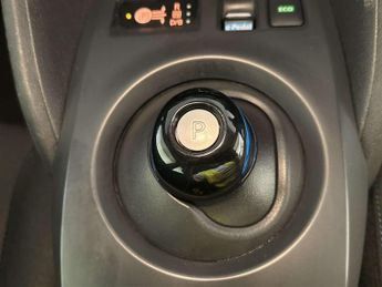 Nissan Leaf 39kWh Acenta Hatchback 5dr Electric Auto (150 ps)