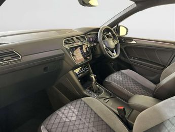 Volkswagen Tiguan 1.4 TSI 13kWh Black Edition SUV 5dr Petrol Plug-in Hybrid DSG Eu