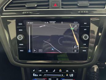 Volkswagen Tiguan 1.4 TSI 13kWh Black Edition SUV 5dr Petrol Plug-in Hybrid DSG Eu