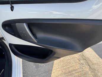 Toyota AYGO 1.0 VVT-i Move MultiMode Euro 5 5dr
