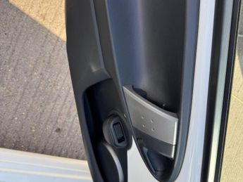 Toyota AYGO 1.0 VVT-i Move MultiMode Euro 5 5dr