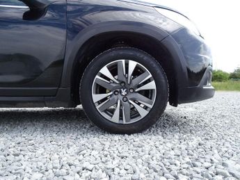 Peugeot 2008 1.2 PureTech Allure Euro 6 5dr