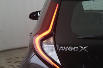 Toyota Aygo X 1.0 VVT-i Pure x-shift Euro 6 (s/s) 5dr