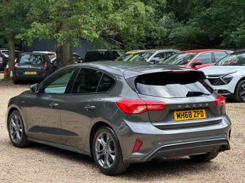 Ford Focus 1.0T EcoBoost ST-Line Euro 6 (s/s) 5dr