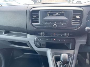 Toyota ProAce 1.5D Icon Medium Panel Van MWB Euro 6 6dr