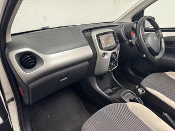 Peugeot 108 1.0 Active Top! 2 Tronic Euro 6 5dr