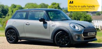 MINI Hatch 1.5 Cooper Auto Euro 6 (s/s) 3dr